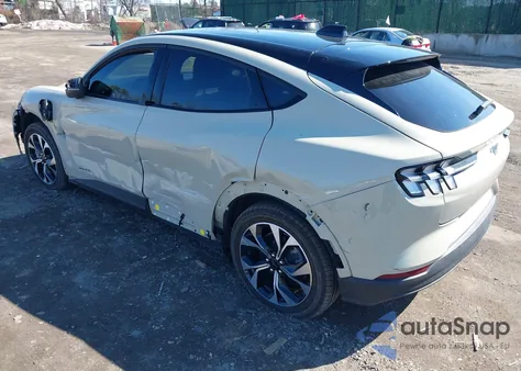 2025 Ford Mustang Mach-E Select z USA, uszkodzony, nr VIN 3FMTK1S53SMA02794